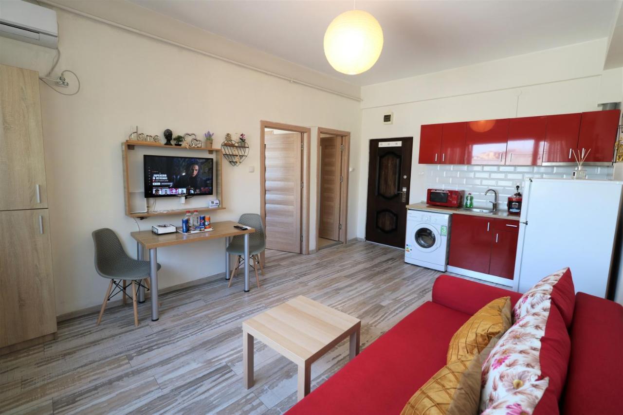 Charming Cozy Apartment - Old Town - Free Minibar Бухарест Екстер'єр фото