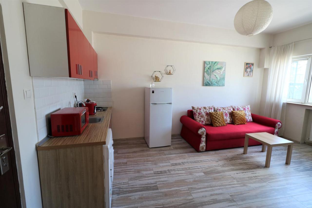 Charming Cozy Apartment - Old Town - Free Minibar Бухарест Екстер'єр фото