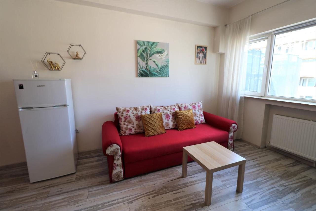 Charming Cozy Apartment - Old Town - Free Minibar Бухарест Екстер'єр фото