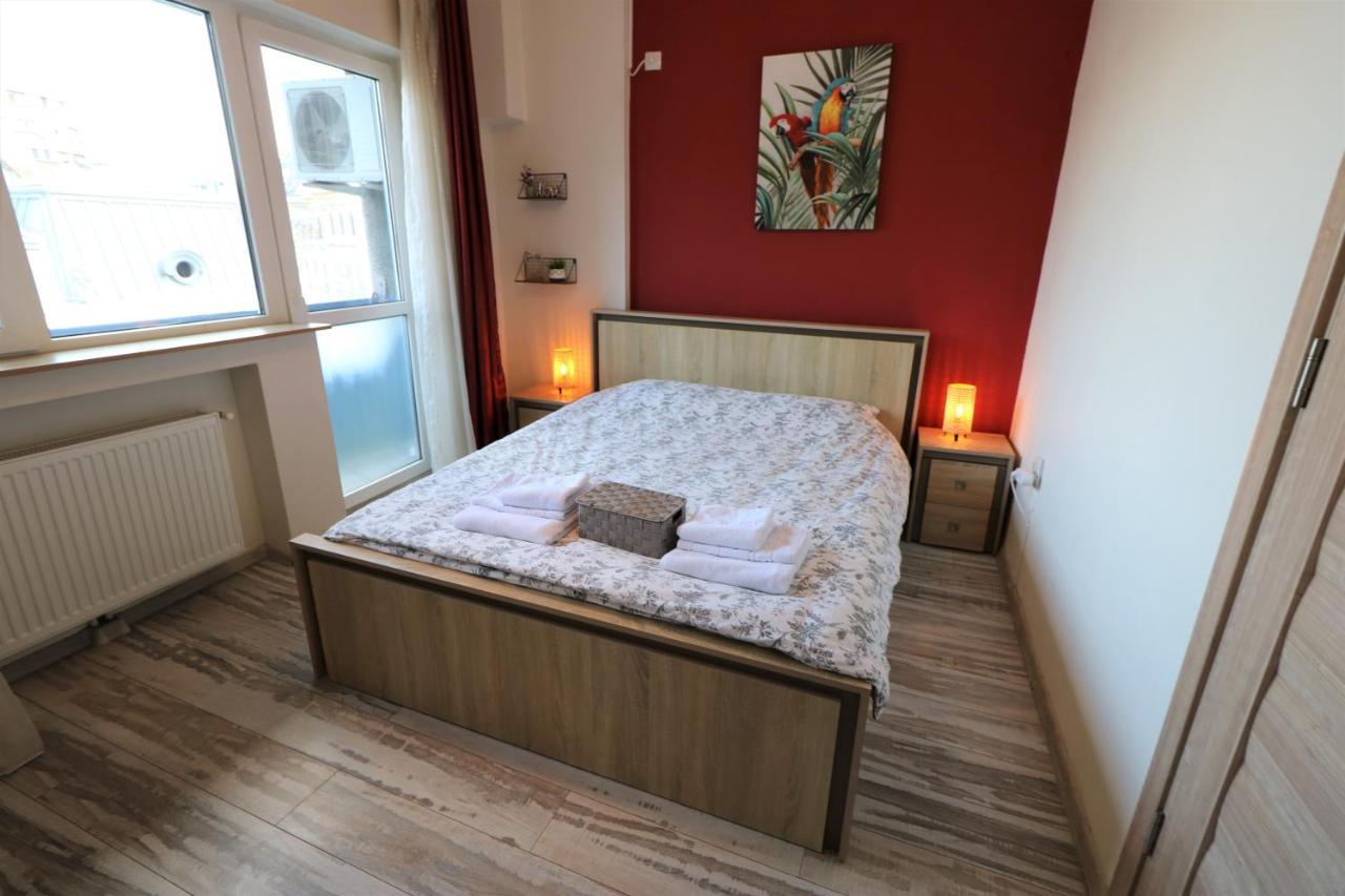 Charming Cozy Apartment - Old Town - Free Minibar Бухарест Екстер'єр фото