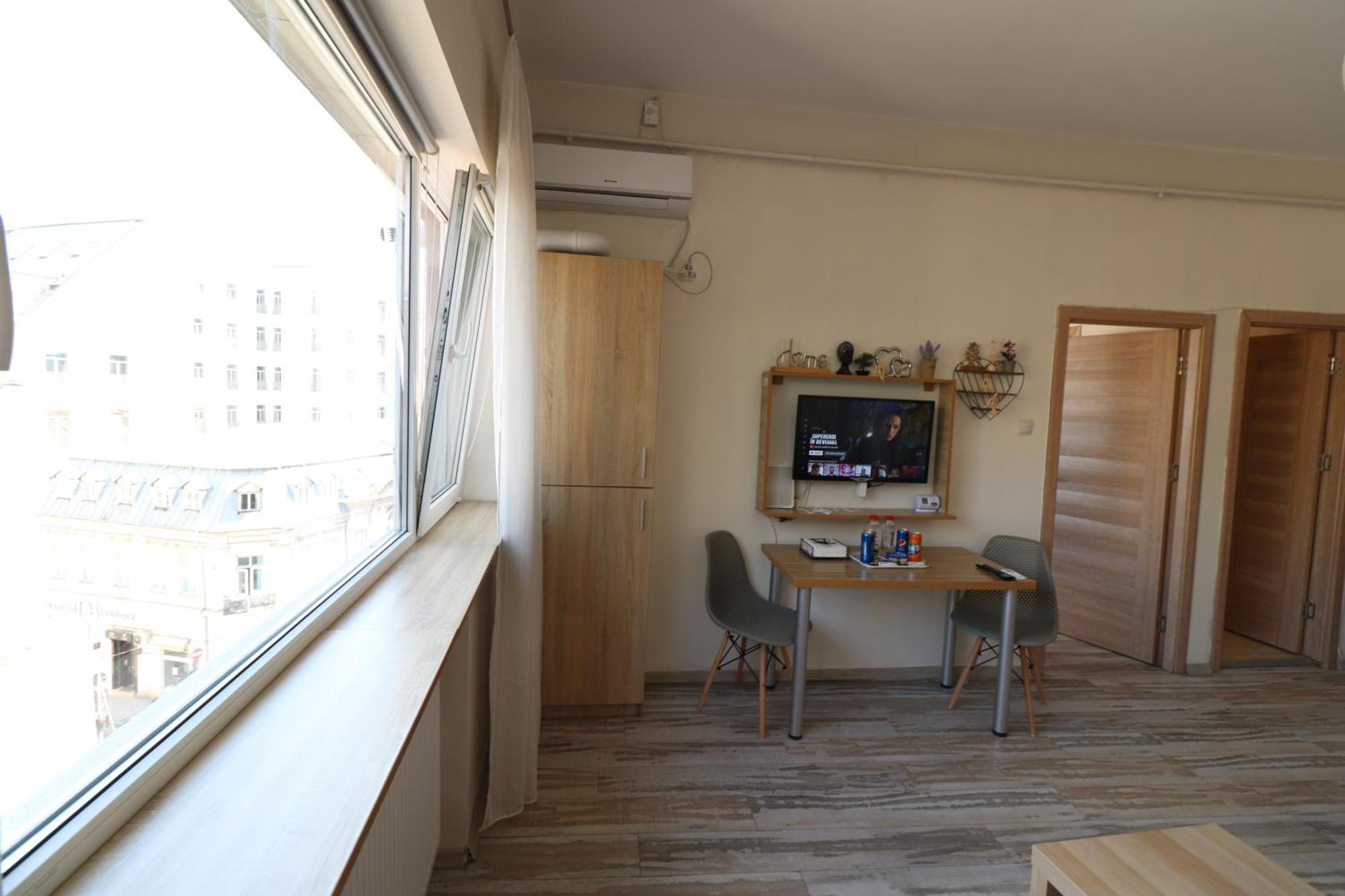 Charming Cozy Apartment - Old Town - Free Minibar Бухарест Екстер'єр фото